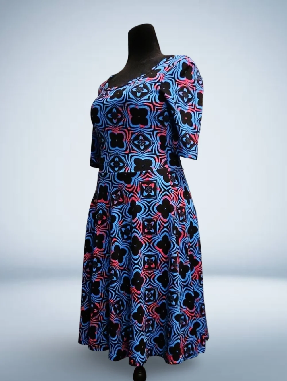 LuLaRoe S Blue Black Red Geometric Knit Knee Length A-Line Dress Scoop Neck - Picture 2 of 9